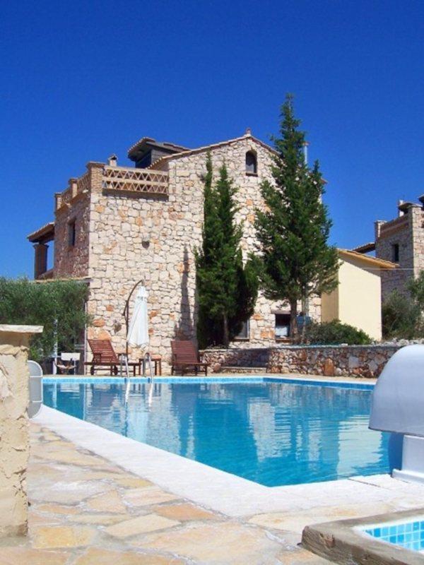 Revera Traditional Stone Villas, & Villa Keri